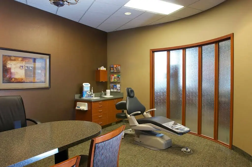 Lakeville Orthodontics: Miller Robert P DDS, MS