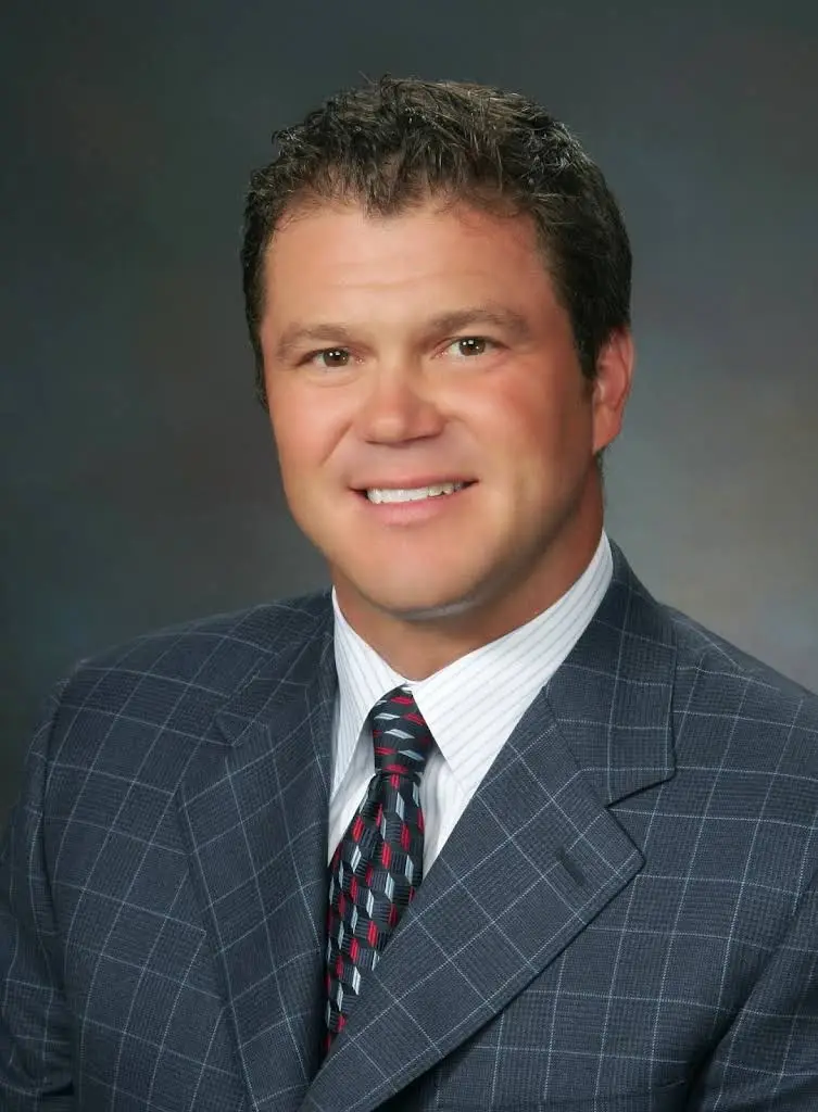 Lakeville Orthodontics: Miller Robert P DDS, MS