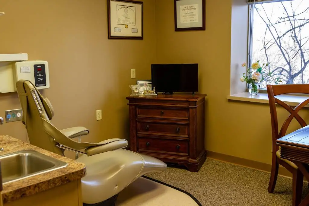 EOS: Expert Oral Surgery & Dental Implants
