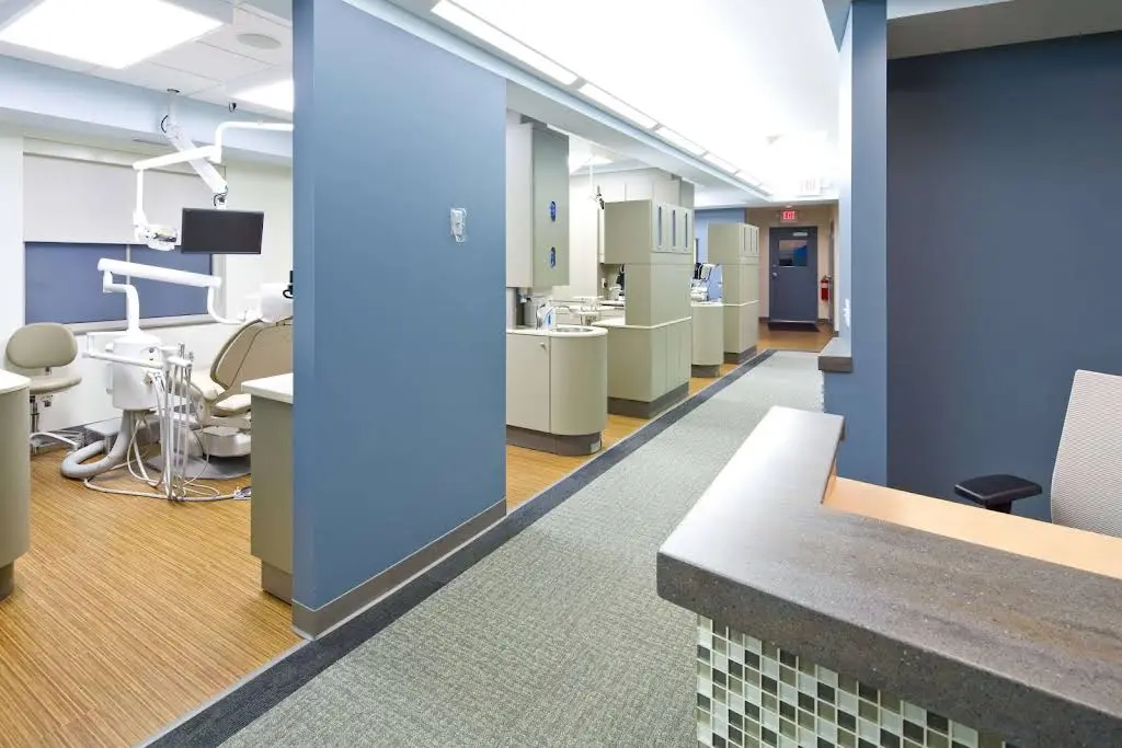 Town Dental - Excelsior