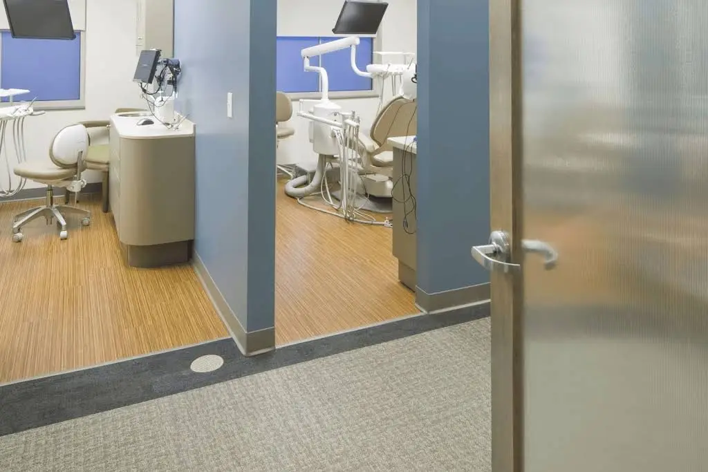 Town Dental - Excelsior