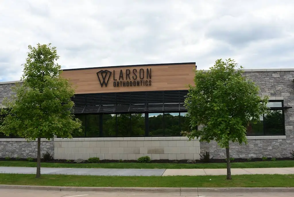 Larson Orthodontic Specialists