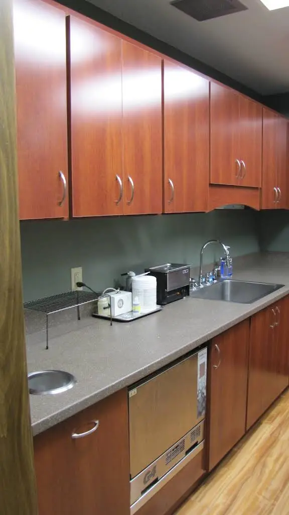 Regis Court Dental Associates