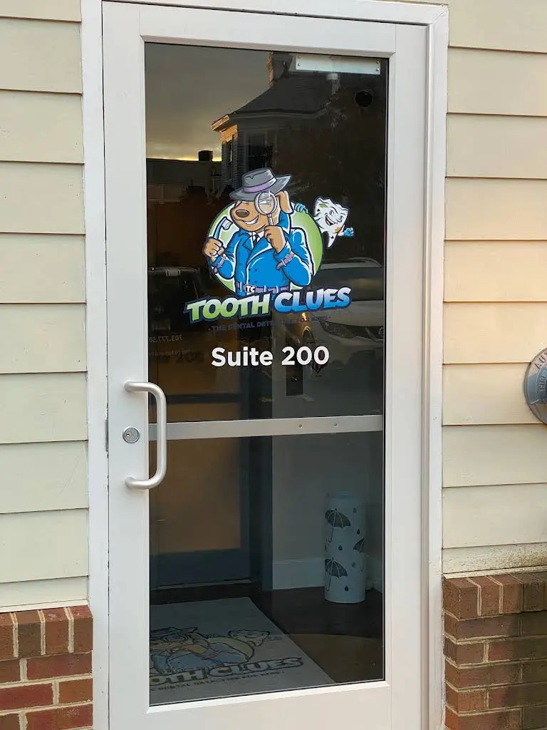 Tooth Clues - The Dental Detective for Kids