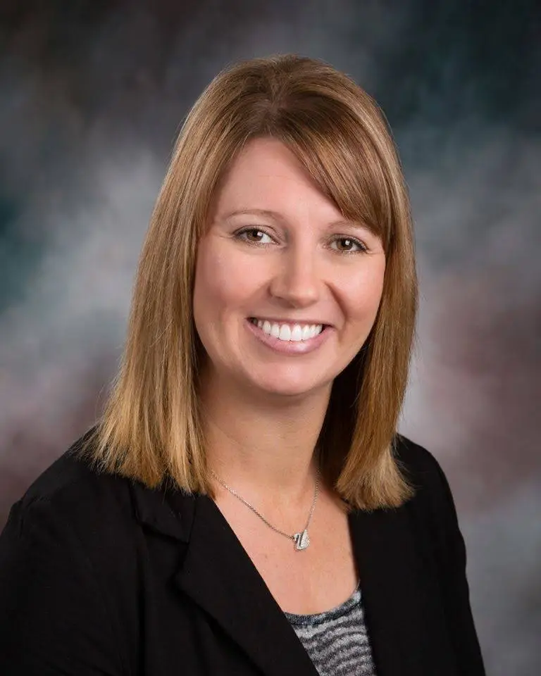 Dr. Stephanie Gruenes - Center For Cosmetic Dentistry