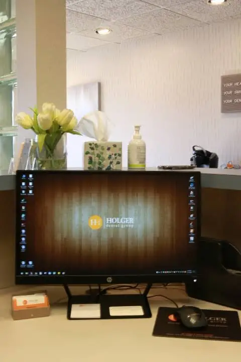 Holger Dental Group - Minneapolis