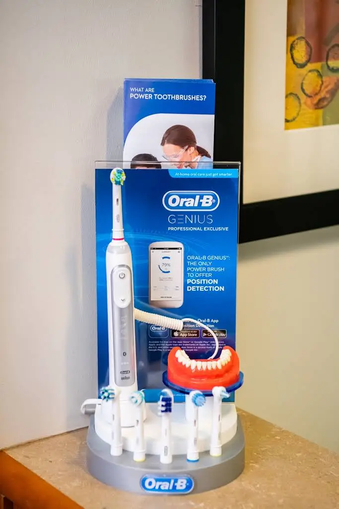University Ave Dental