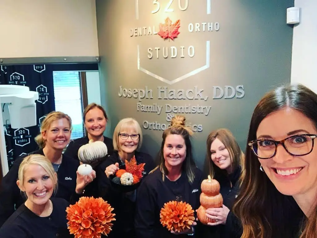 320 Dental Studio - Joseph M. Haack, DDS