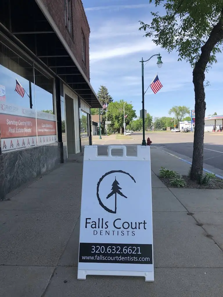 Falls Court Dentists
