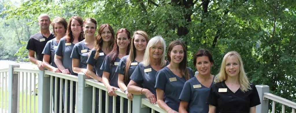 First Avenue Dental