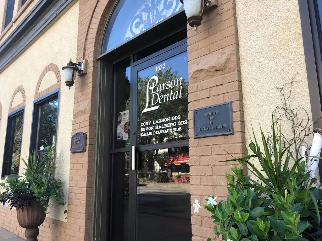 Larson Dental