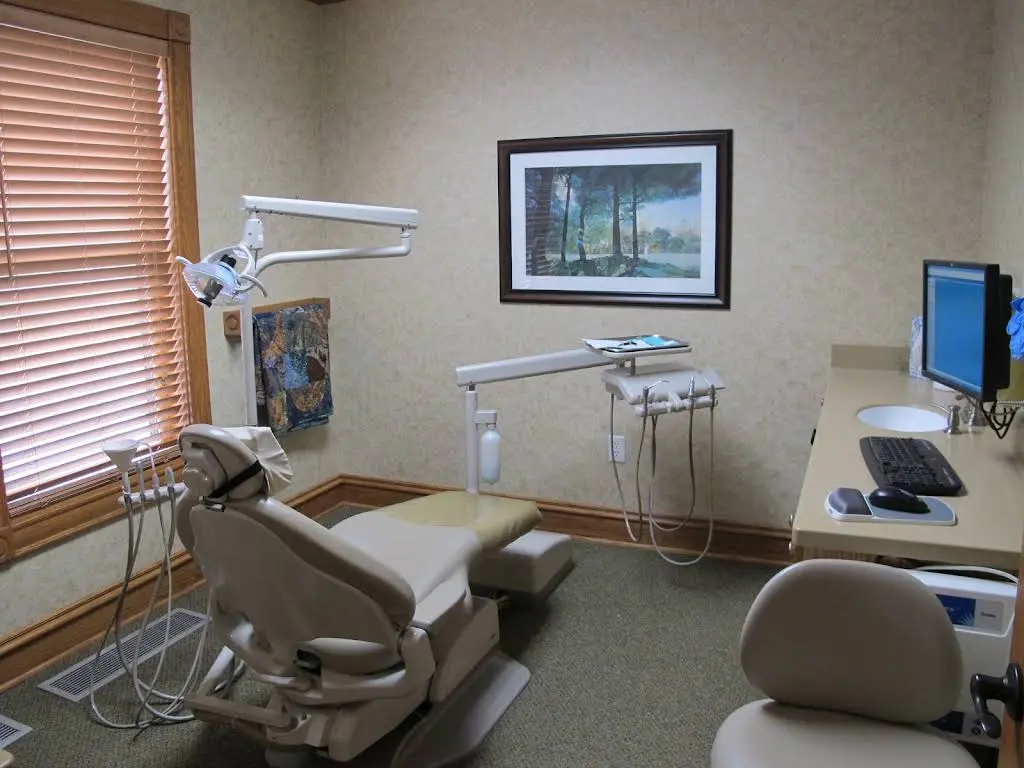 Larson Dental