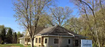 Lindstrom Family Dentistry