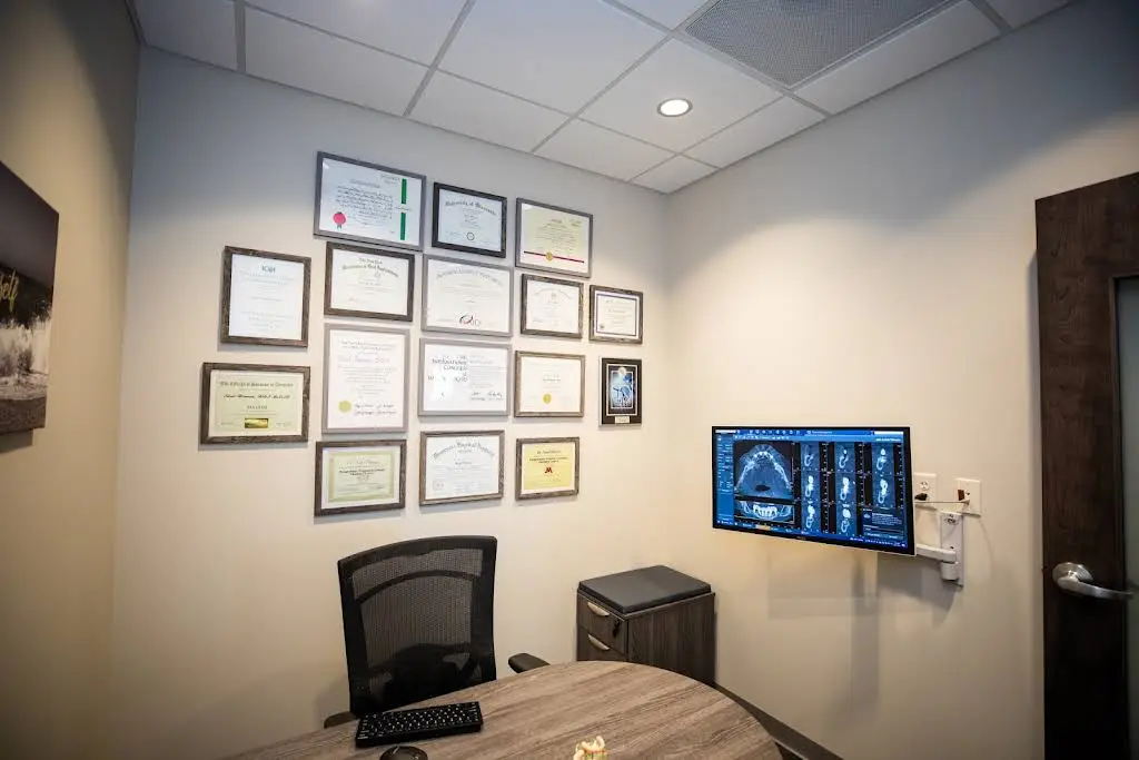i-Implant Dentistry-Roseville