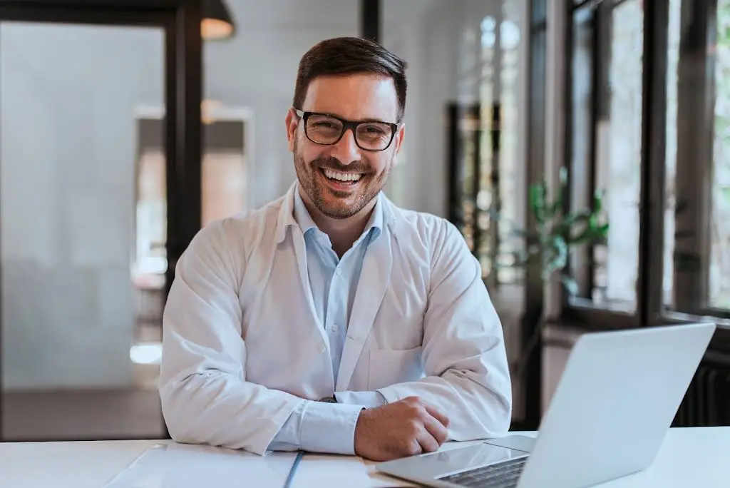 Renew Smiles Dental Implant Center – Maplewood