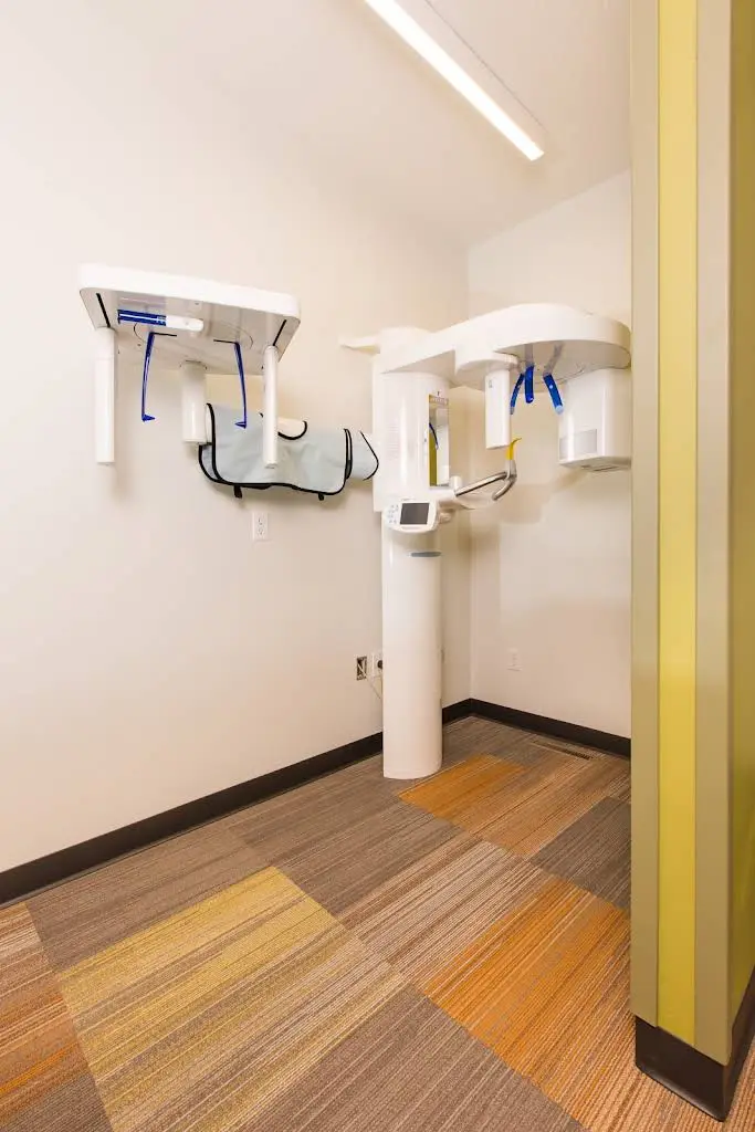 LEON ORTHODONTICS