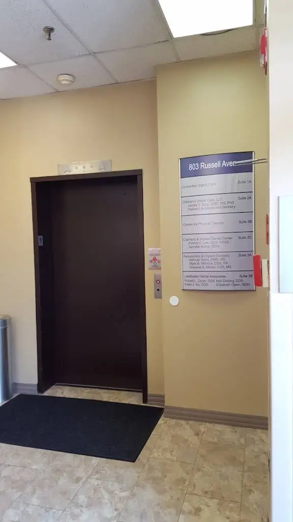 Cosmetic & Implant Dental Center