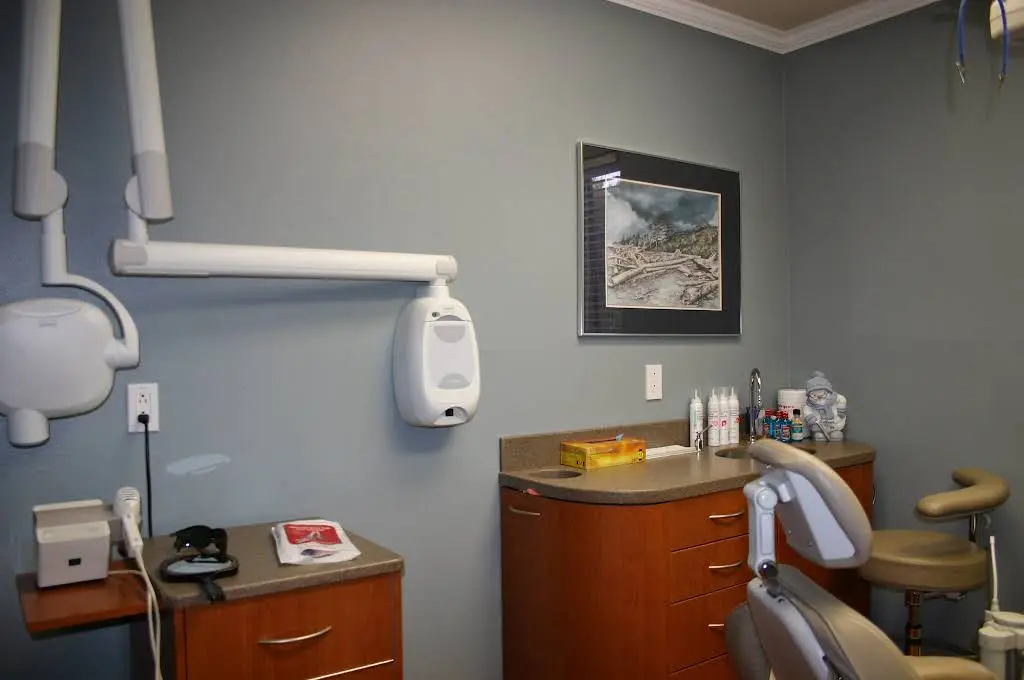 North Bend Dental Care: Chris J. Allemand, DDS