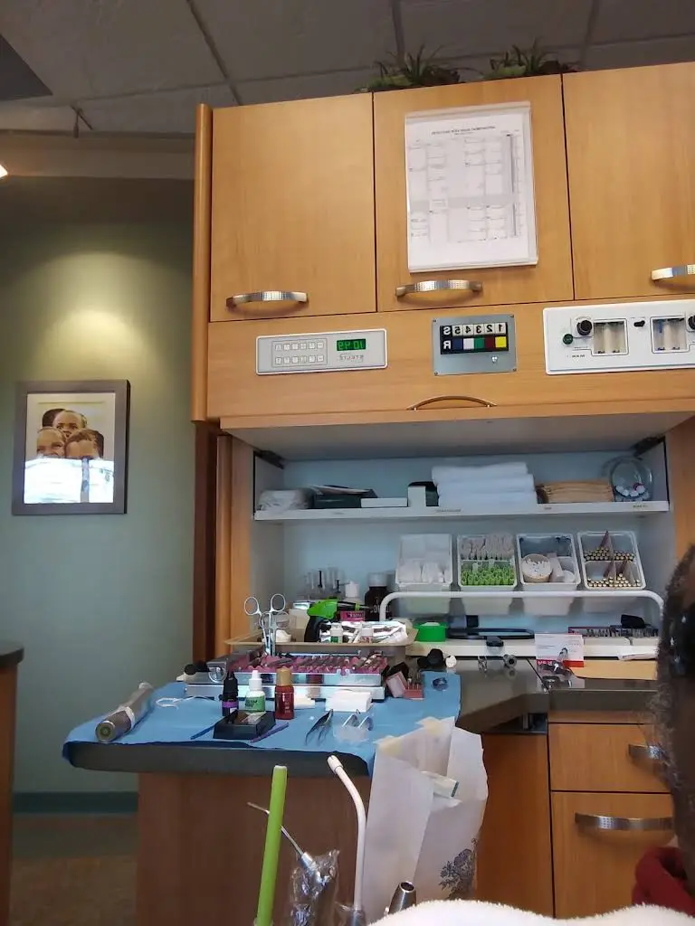 Petrie Advanced Dental