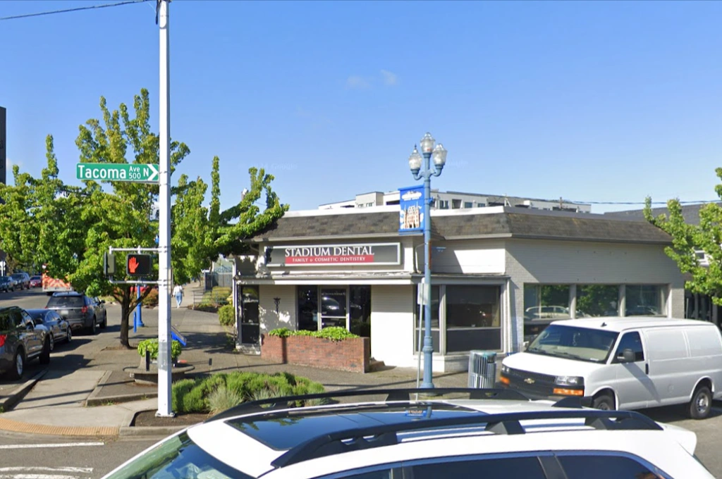Stadium Dental Health Center