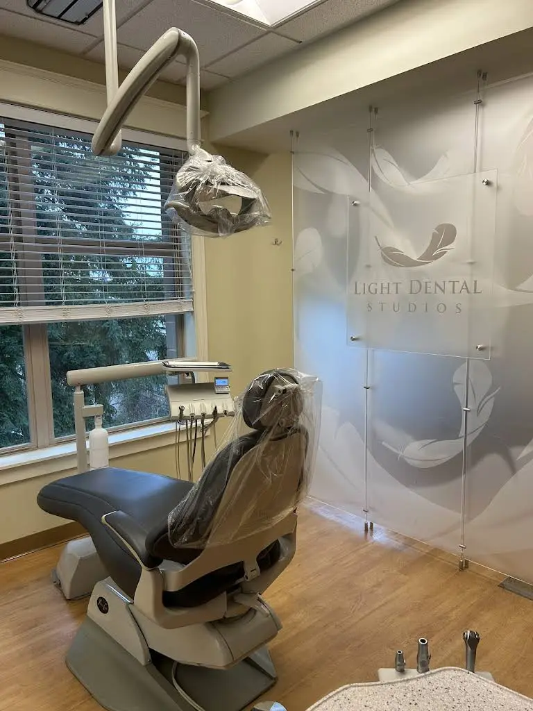 Light Dental Studios of University Place