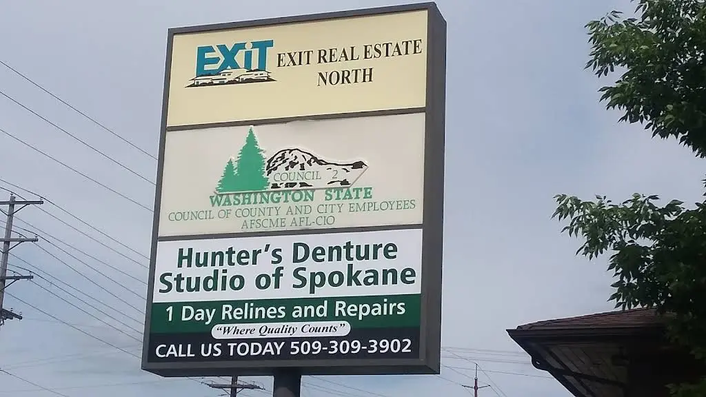 Hunter's Denture Studio