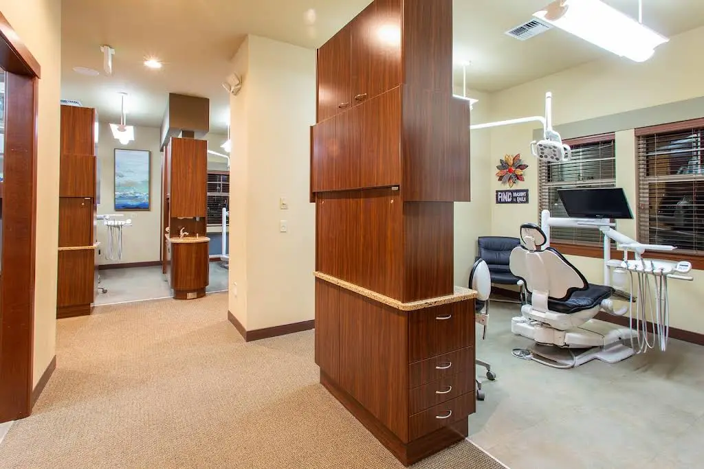 Austin R. Smith III, DDS