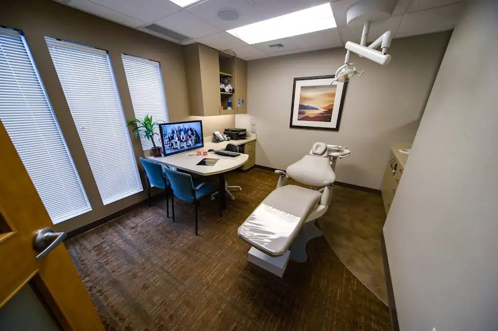 Douglas J. Knight Orthodontics