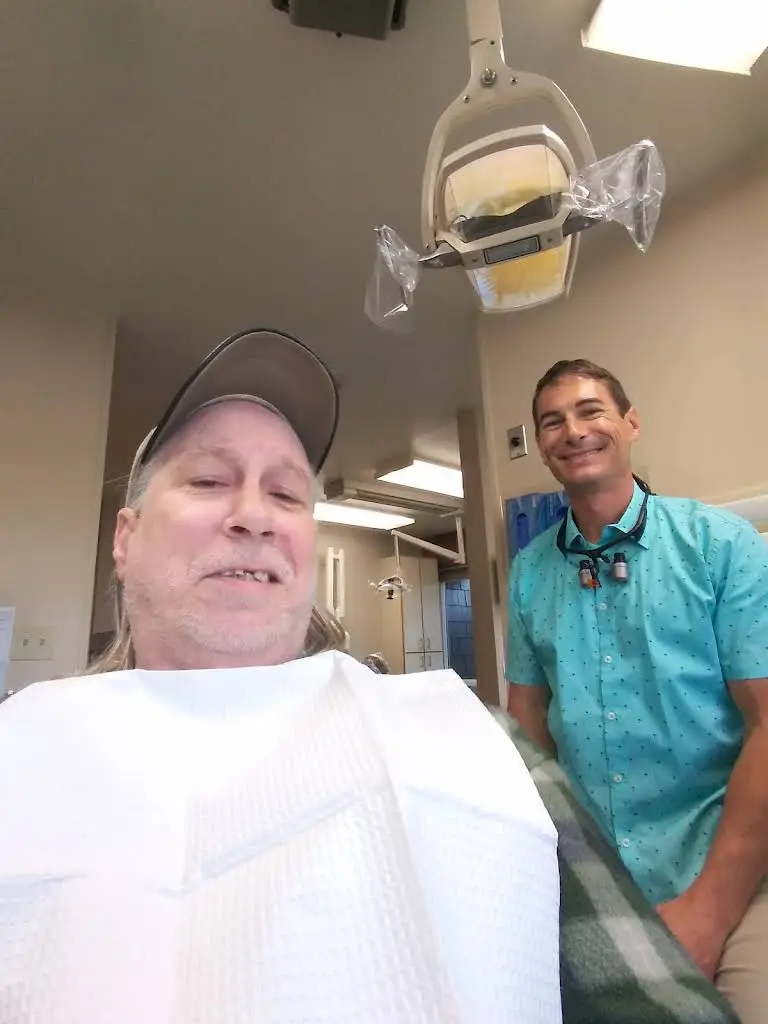 Richard R Walker DDS PS