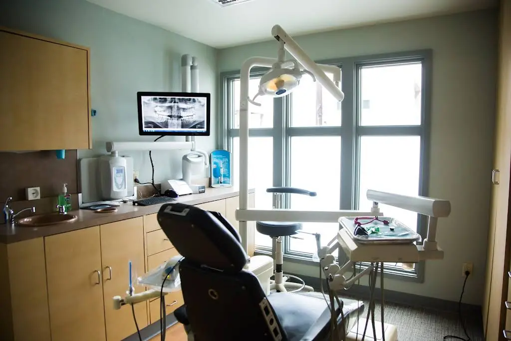 Alaska Junction Dental