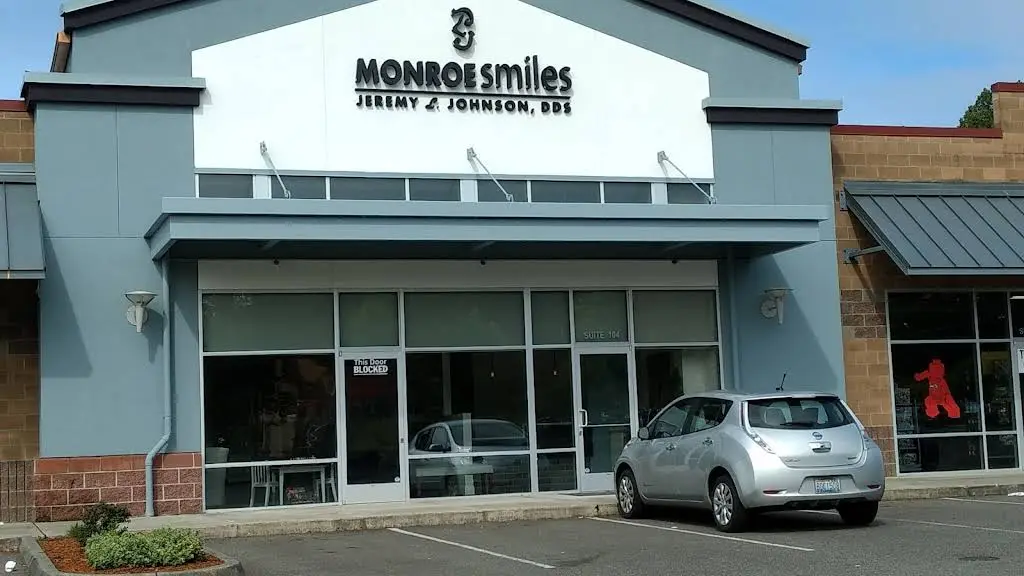 Monroe Smiles
