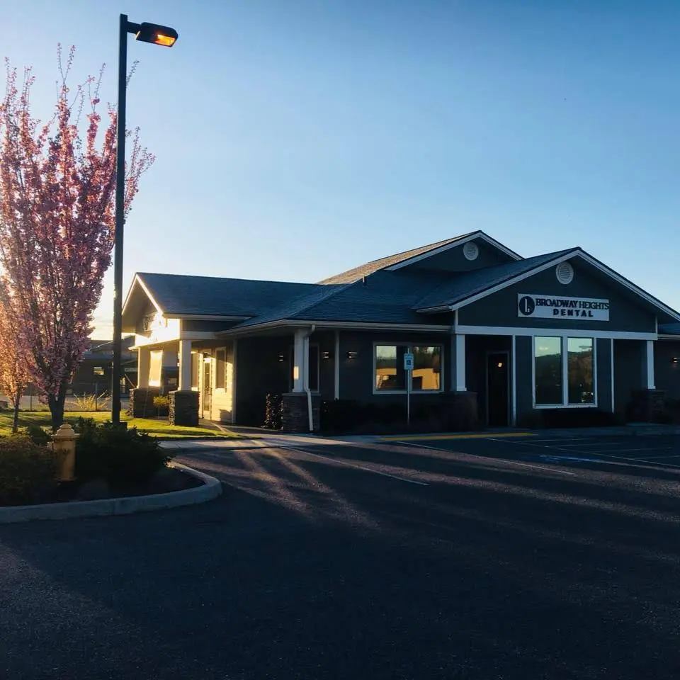 Broadway Heights Dental