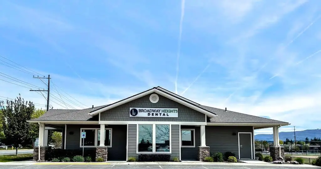 Broadway Heights Dental