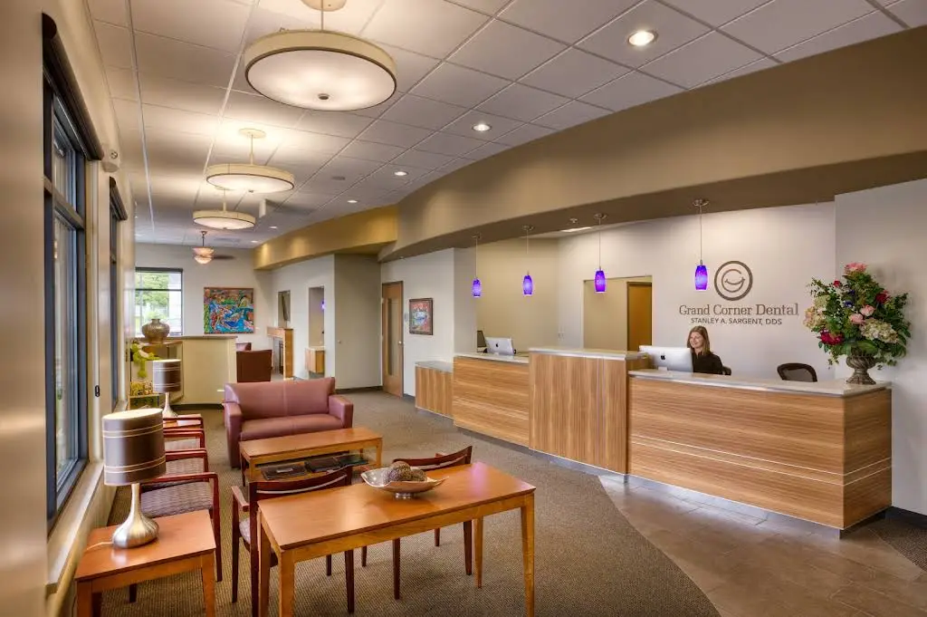 Grand Corner Dental: Stephen Griffith DMD