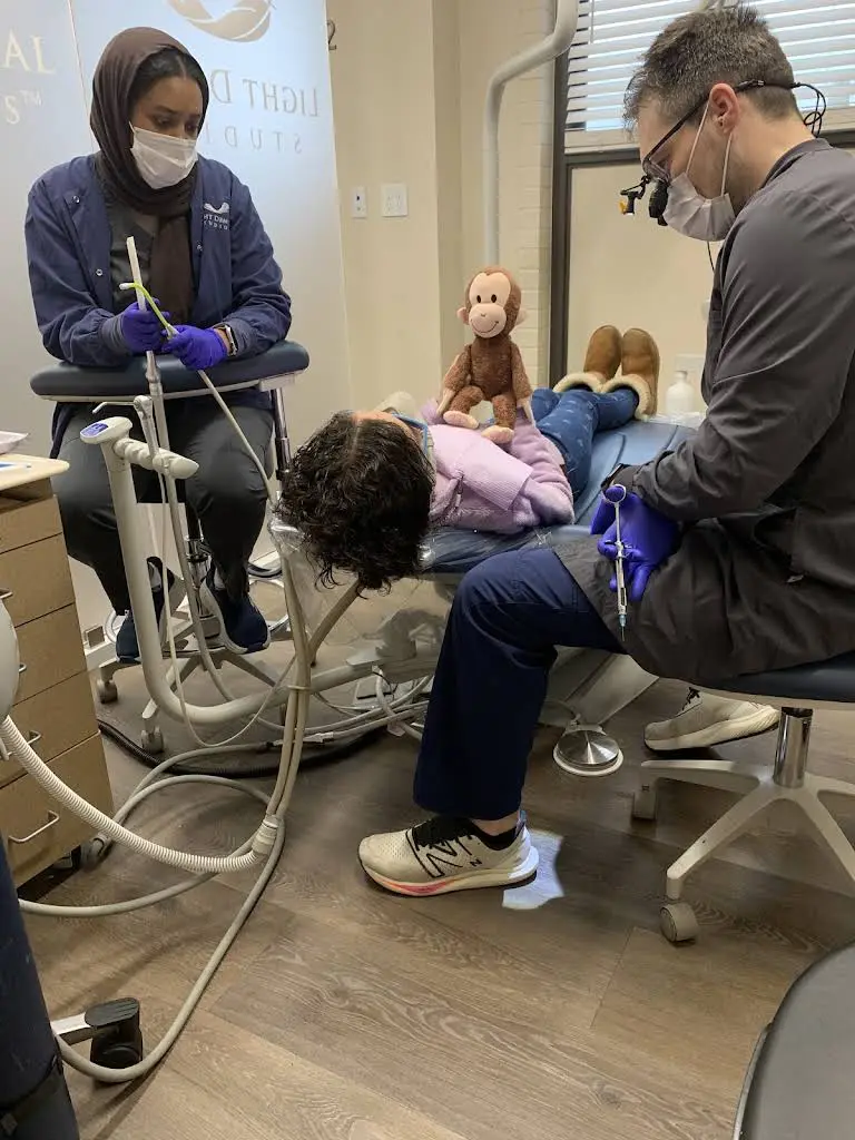 Light Dental Studios of Burien
