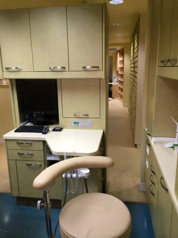 North Seattle Restorative and Preventative Dentistry: Jennifer S Emerson, DDS