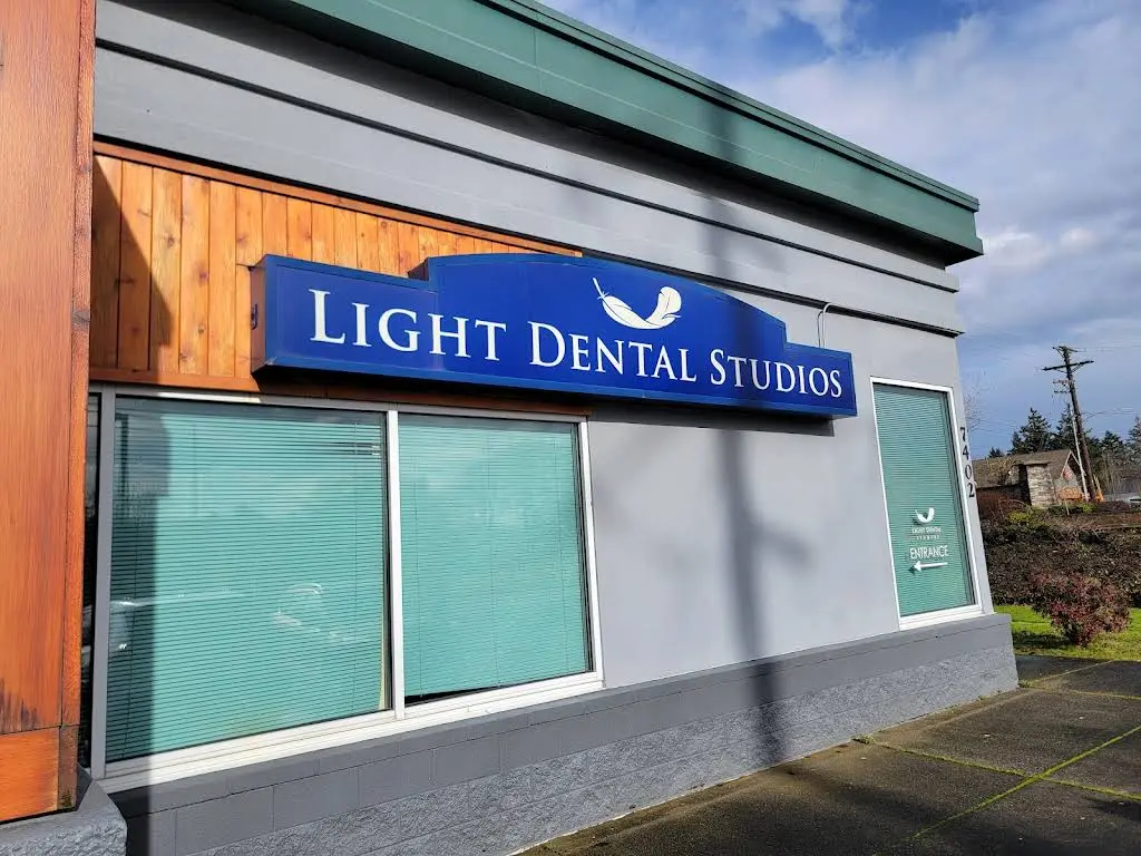 Light Dental Studios of Lakewood