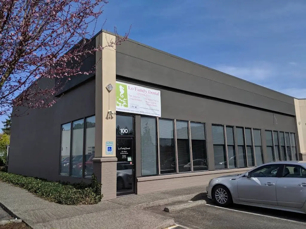 Lo Family Dental