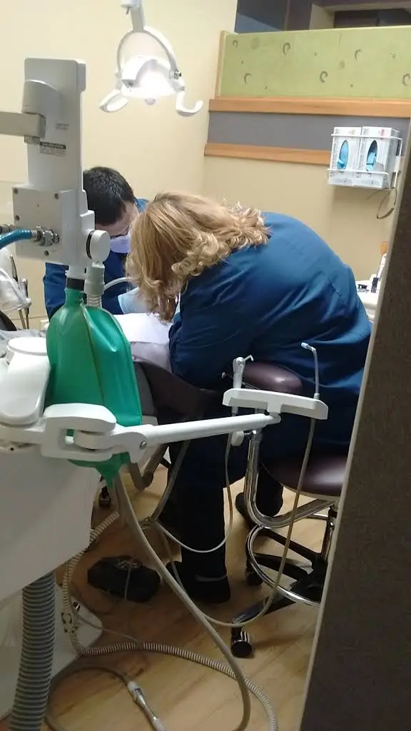 Lindquist Dental Clinic For Children