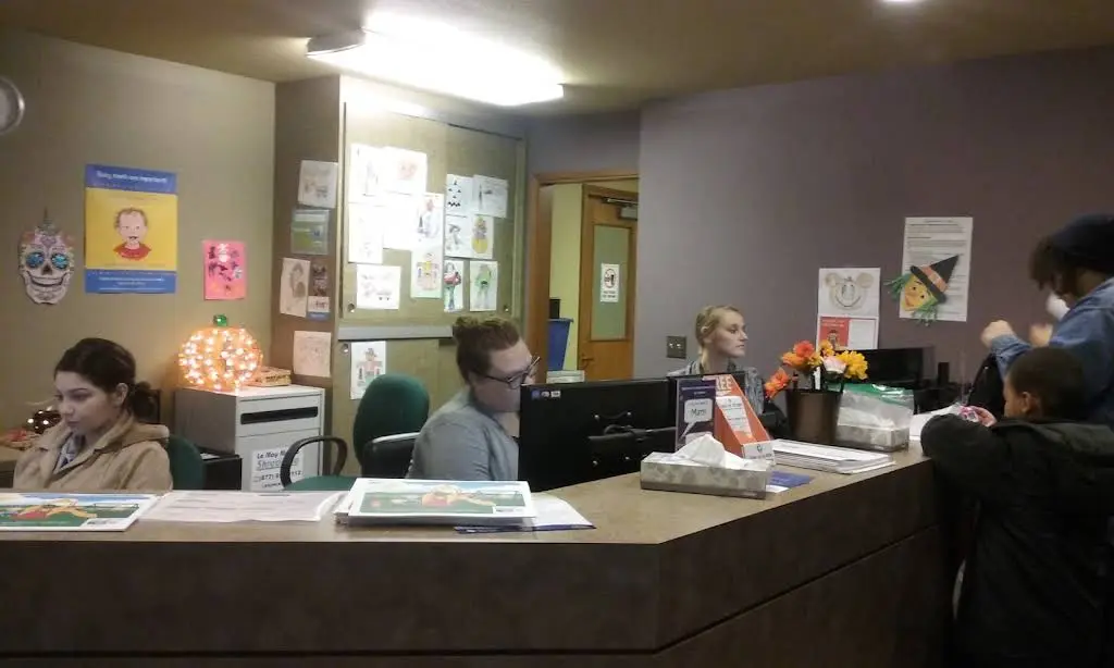 Lindquist Dental Clinic For Children