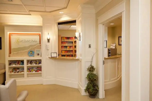 Light Dental Studios of Puyallup