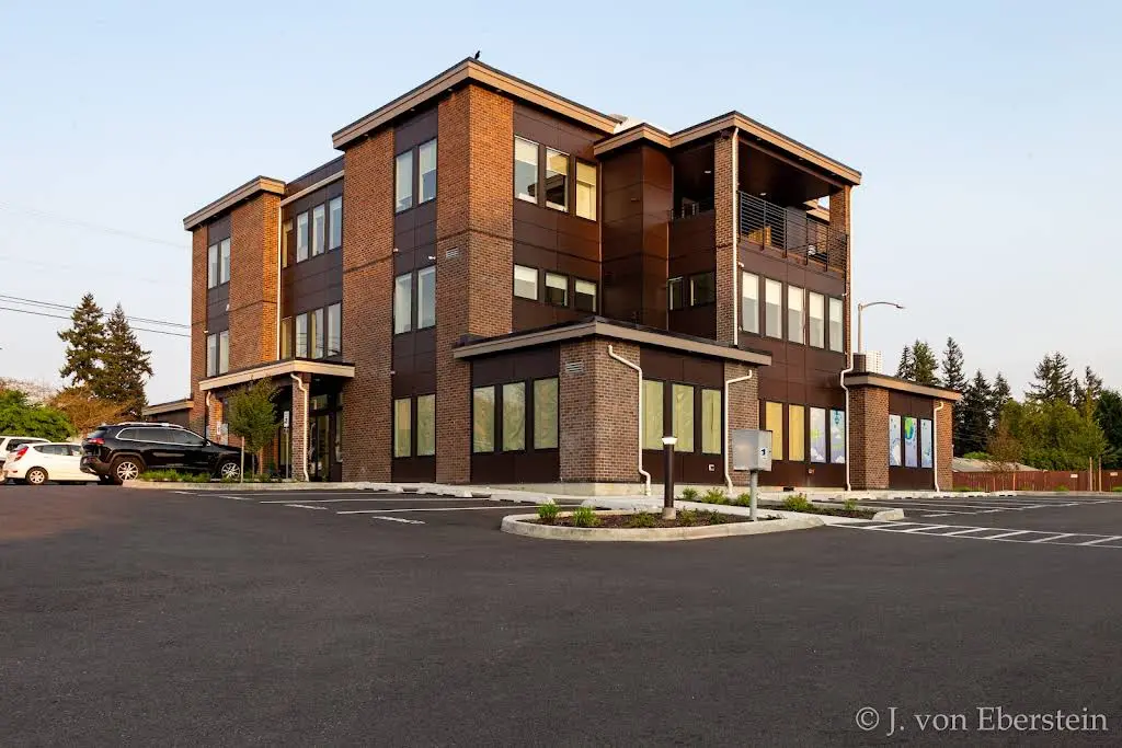 Avenue Dental Care