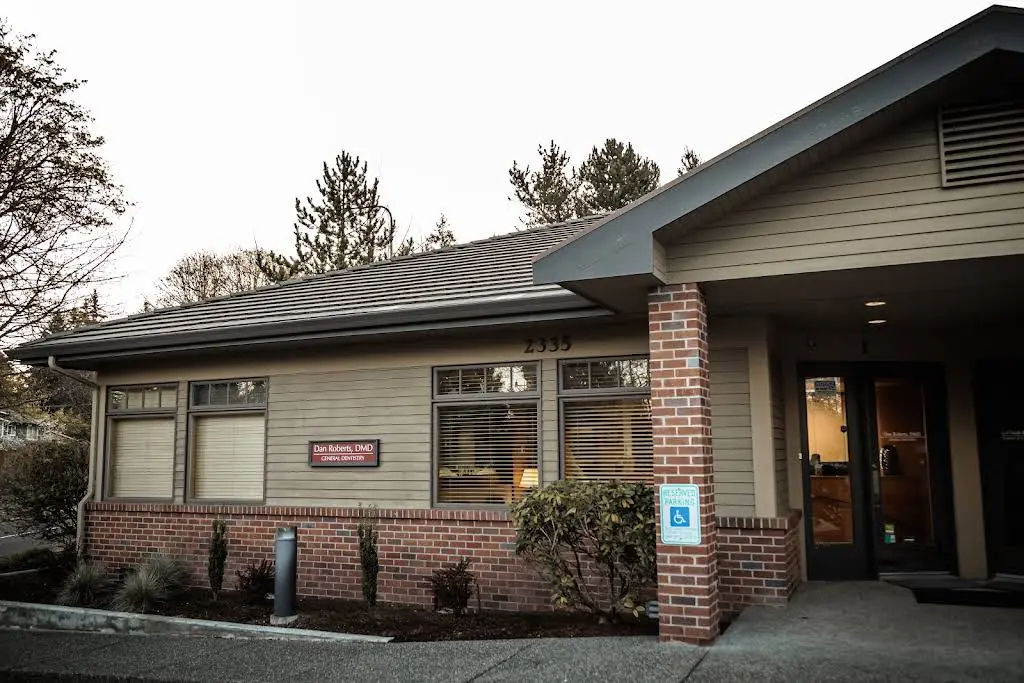 Dan Roberts, DMD - Federal Way