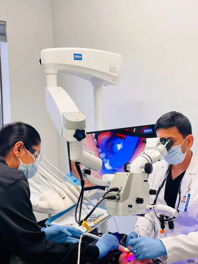 Bellevue Dentists: Max Saxena, DDS, MDS
