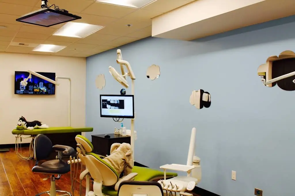 Tree House Dentistry for Kids