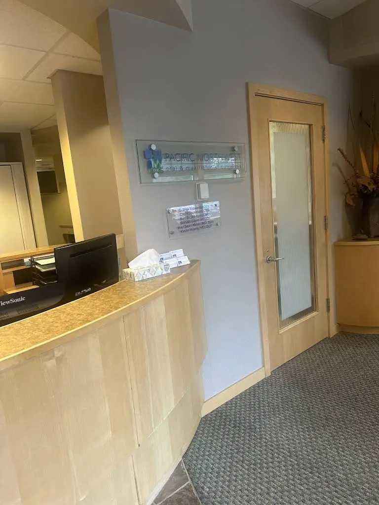 Pacific Northwest Oral & Maxillofacial Surgeons, Dental Implants & Wisdom Teeth