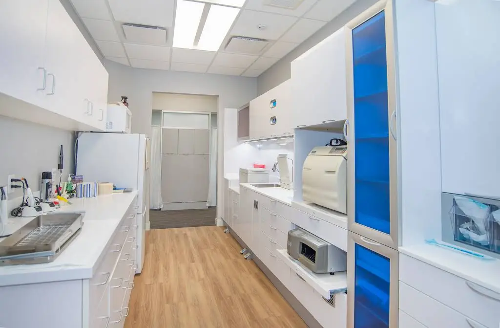 Lakeside Dental