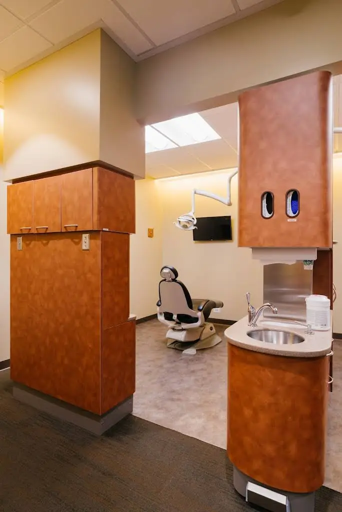 8 to 8 Dental