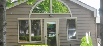 32 Pearls Seattle