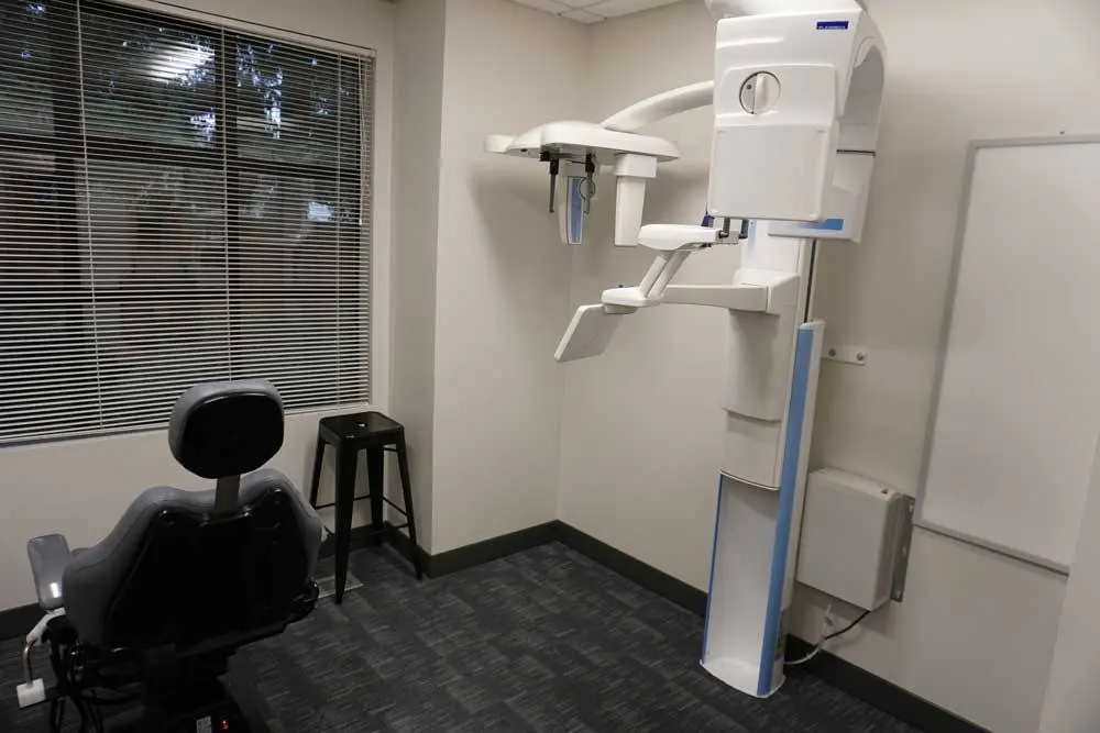 Lowe Orthodontics - Zachton J. Lowe DDS MSD